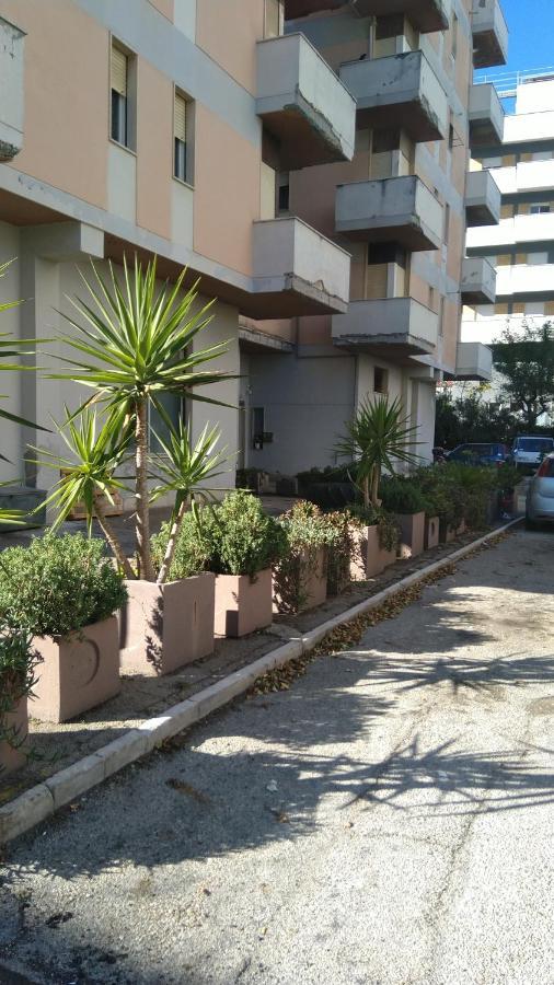 Apartment Montesilvano Luaran gambar